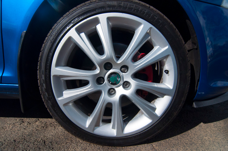 Illustration for article titled Skoda Octavia vRS Estate - the Sensible Oppo Review